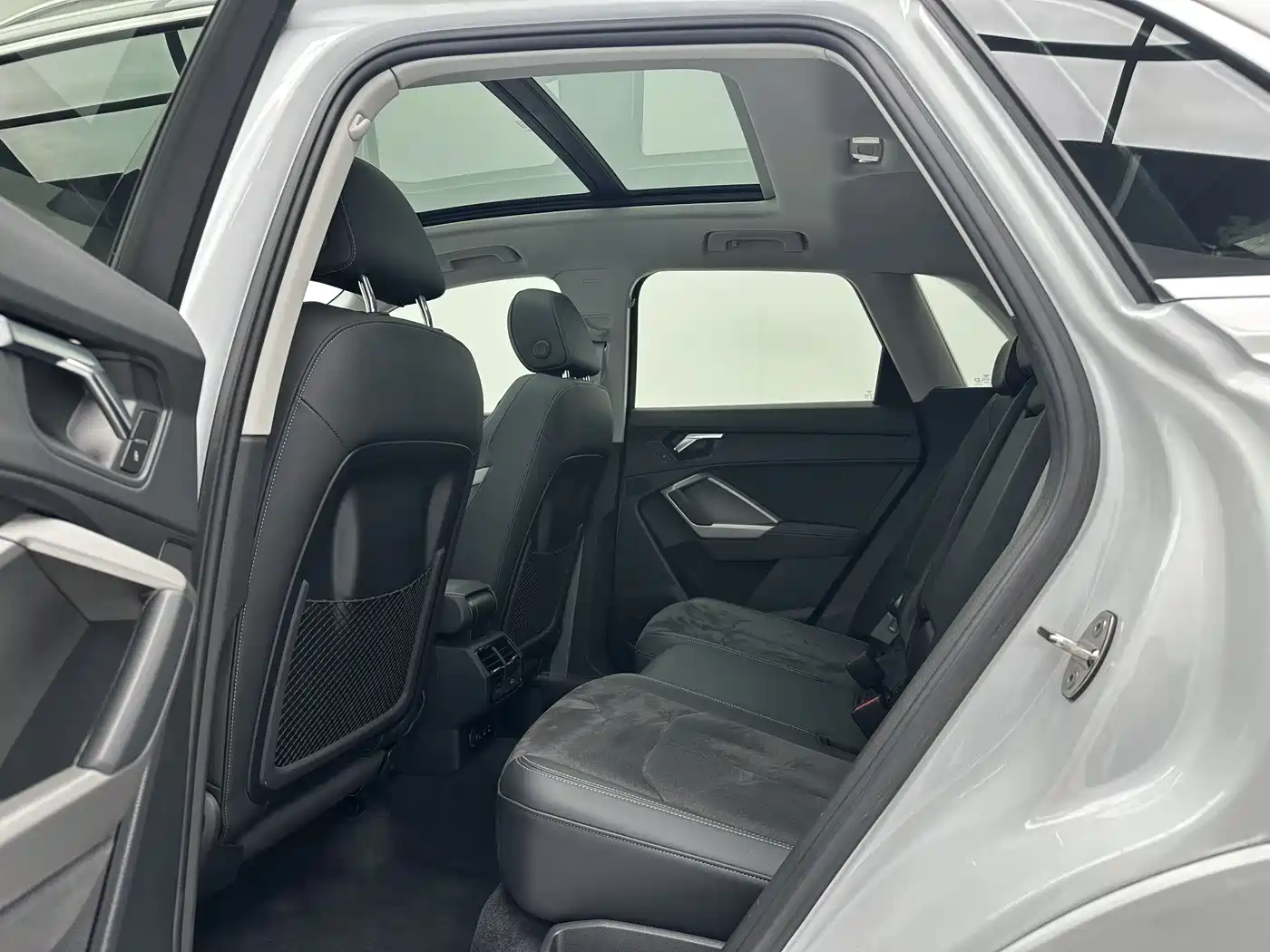 Audi Q3 2022 35 TFSI Fashion Dynamic фото 6