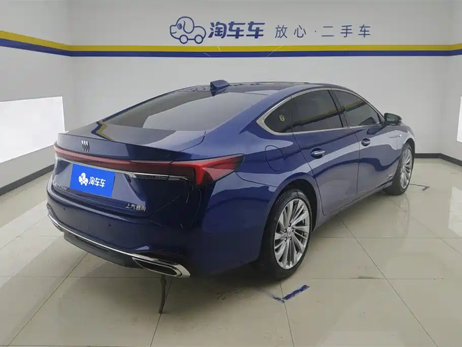 BUICK LACROSSE
