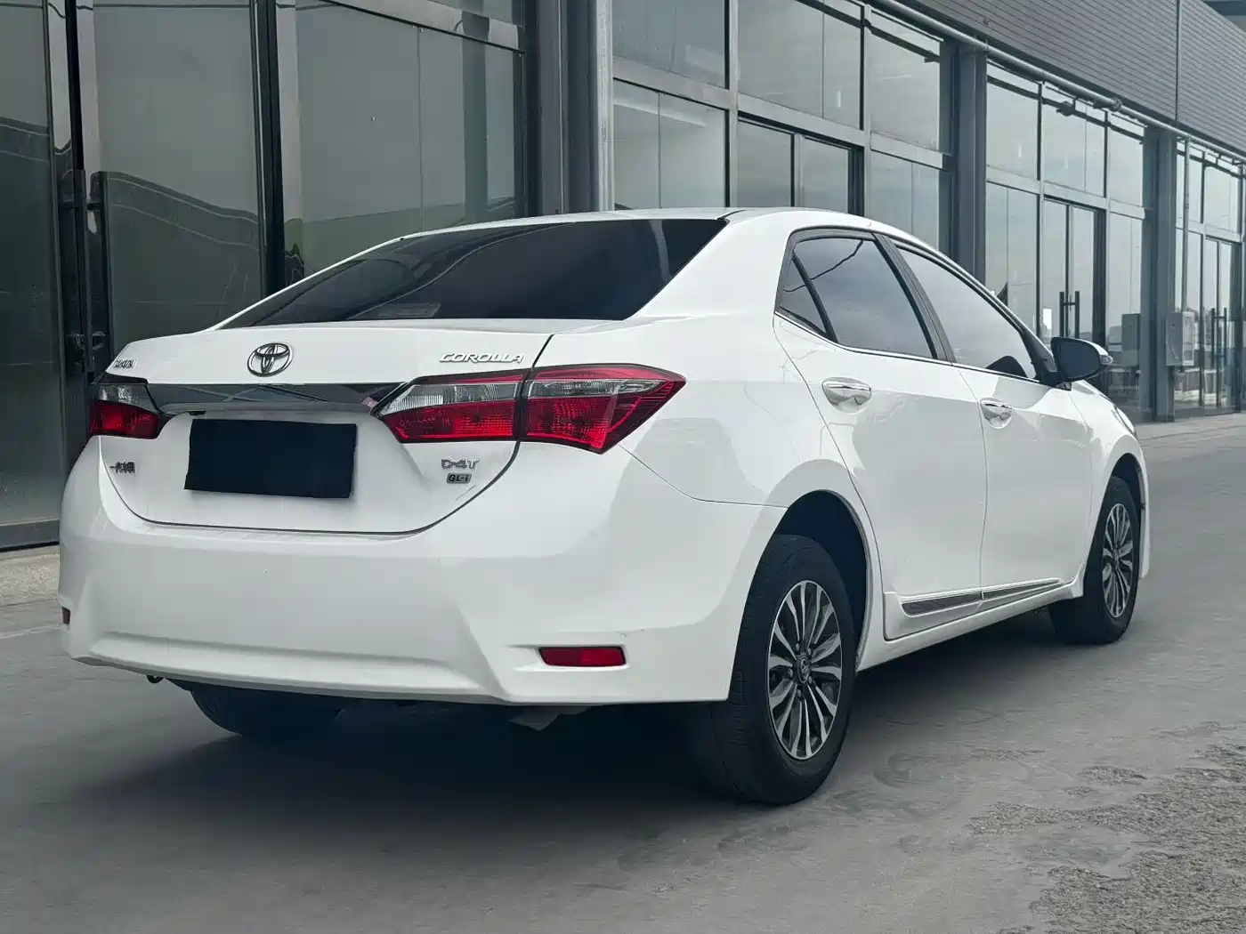 Toyota Corolla 2017 Facelift 1.2T S-CVT GL-i фото 6