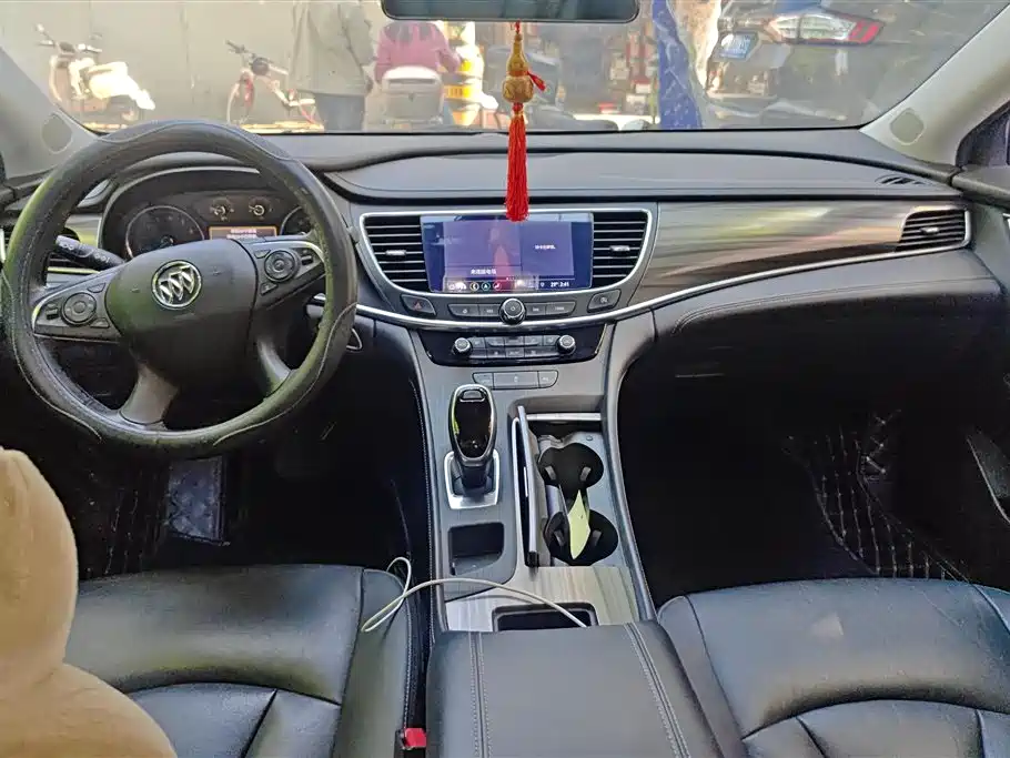 Buick LaCrosse 2019 28T Luxury Edition фото 12