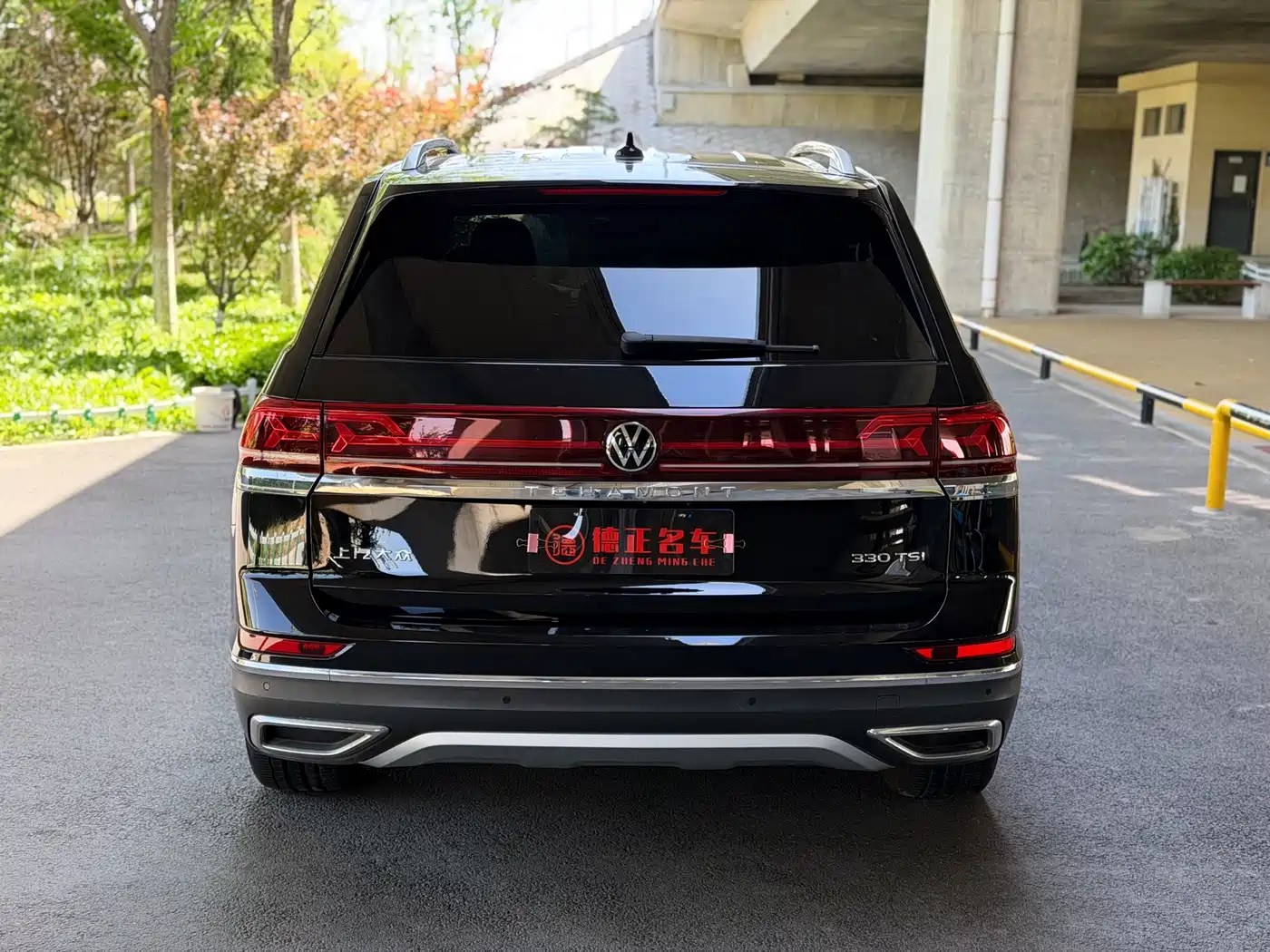 Volkswagen Teramont 2023 330TSI FWD Premium Luxury Edition фото 6