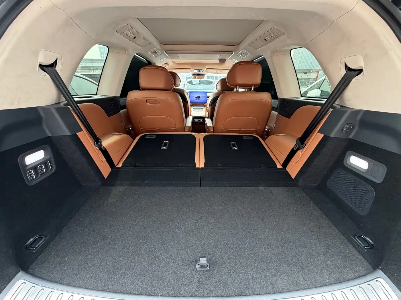 Voyah Auto VOYAH Taisan 2026 Model Base фото 22