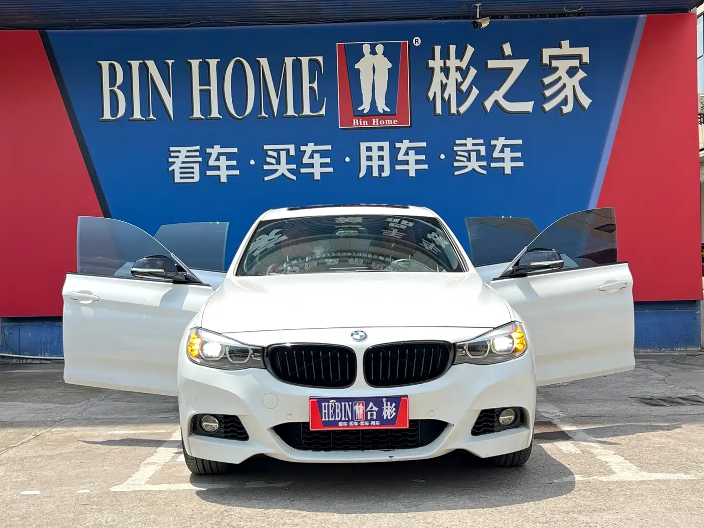 BMW 3 Series GT 2019 330i xDrive M Sport Black Night Edition фото 14