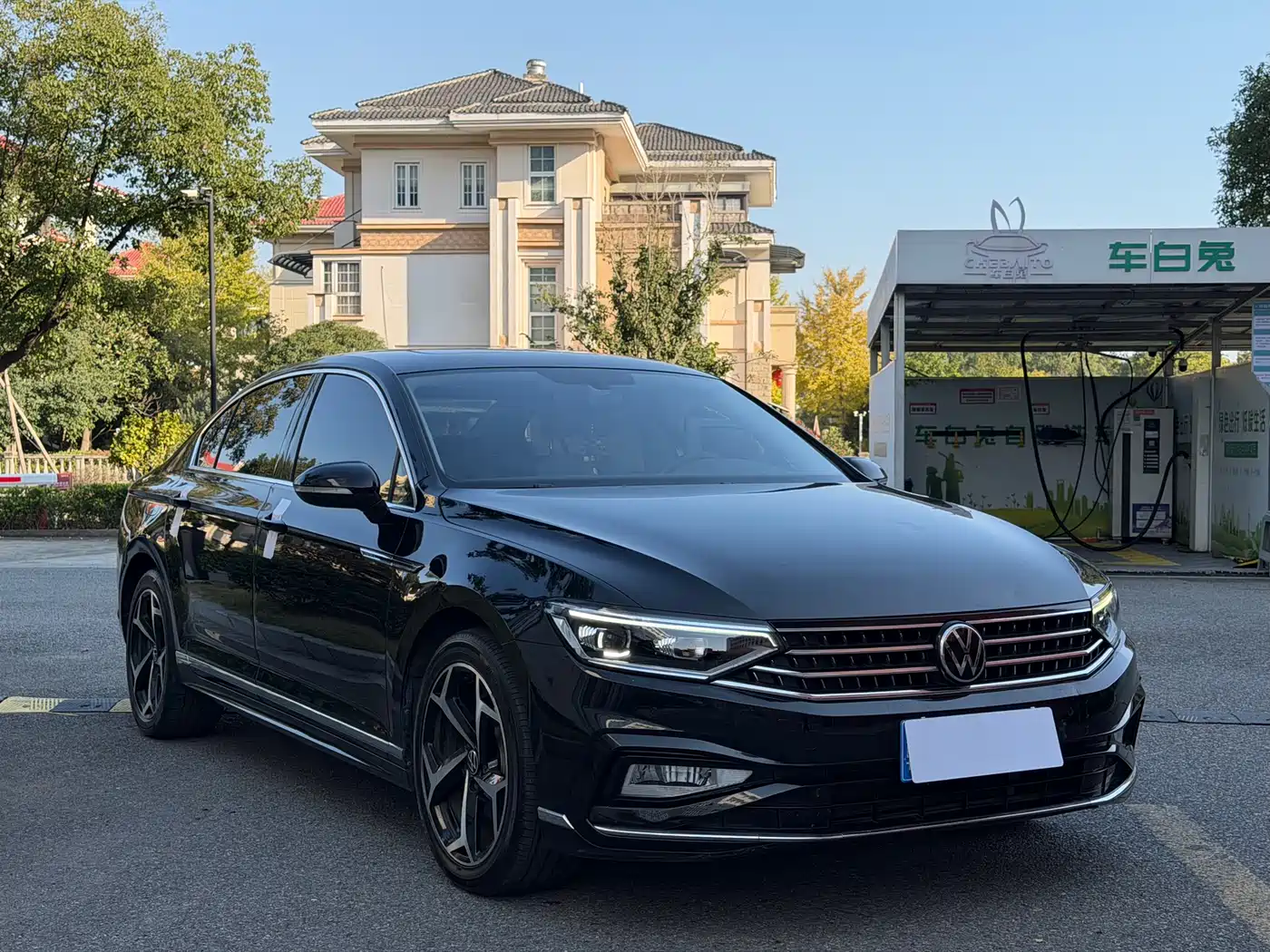 Volkswagen Magotan 2021 330TSI DSG 30th Anniversary Edition фото 4