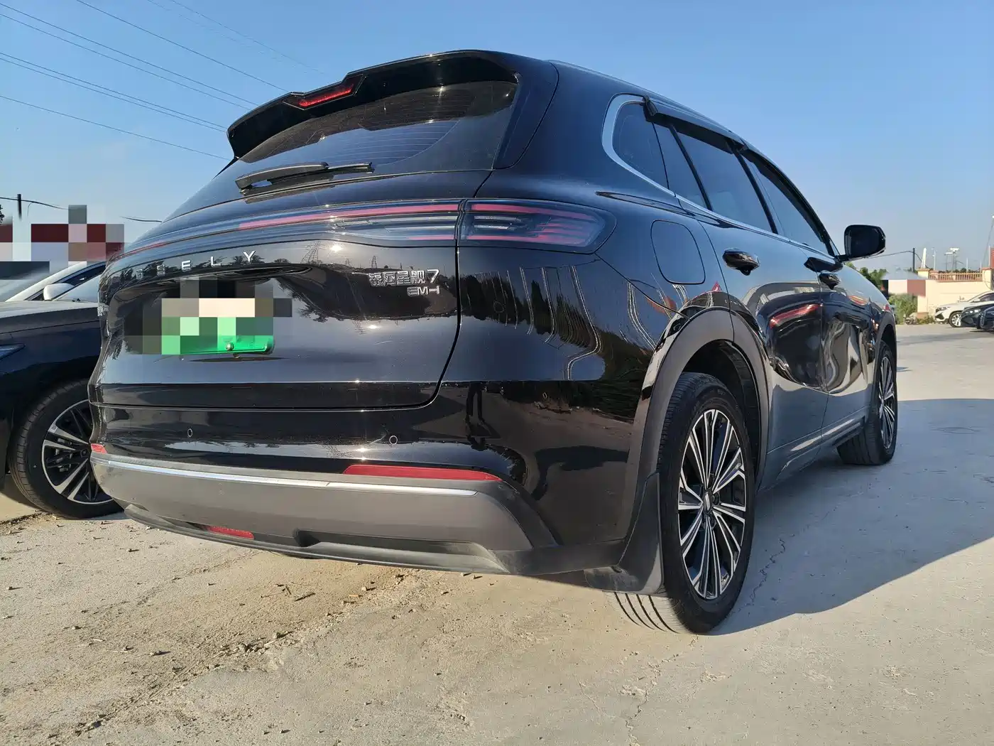 Geely Galaxy Galaxy Starship 7 EM-i 2025 Model 120km Voyage+ Edition фото 11