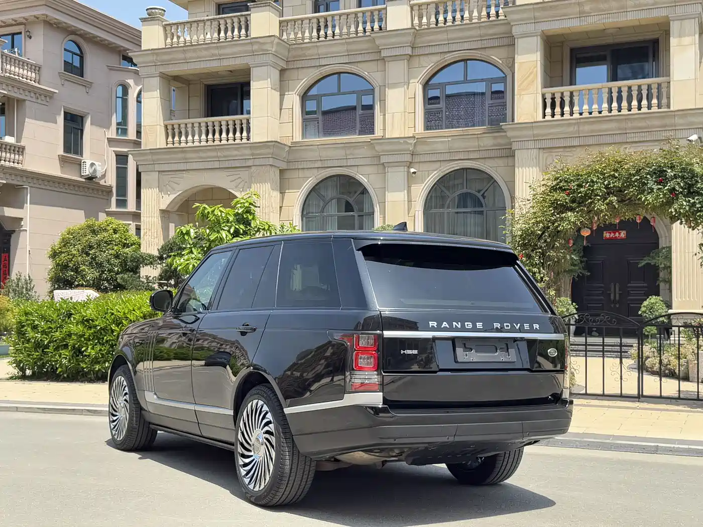 Land Rover Range Rover 2017 3.0 SC V6 Vogue фото 5