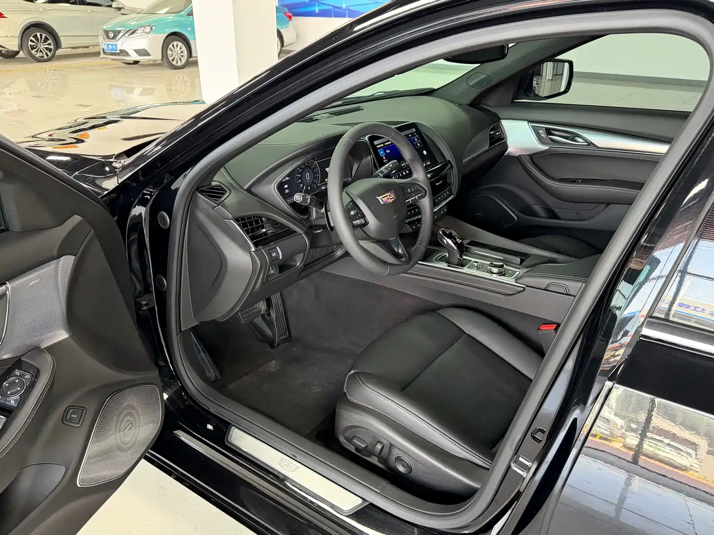 CADILLAC CT5