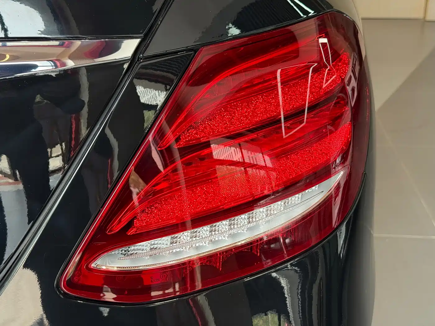 Mercedes-Benz E-Class 2018 E 300 L Luxury фото 14