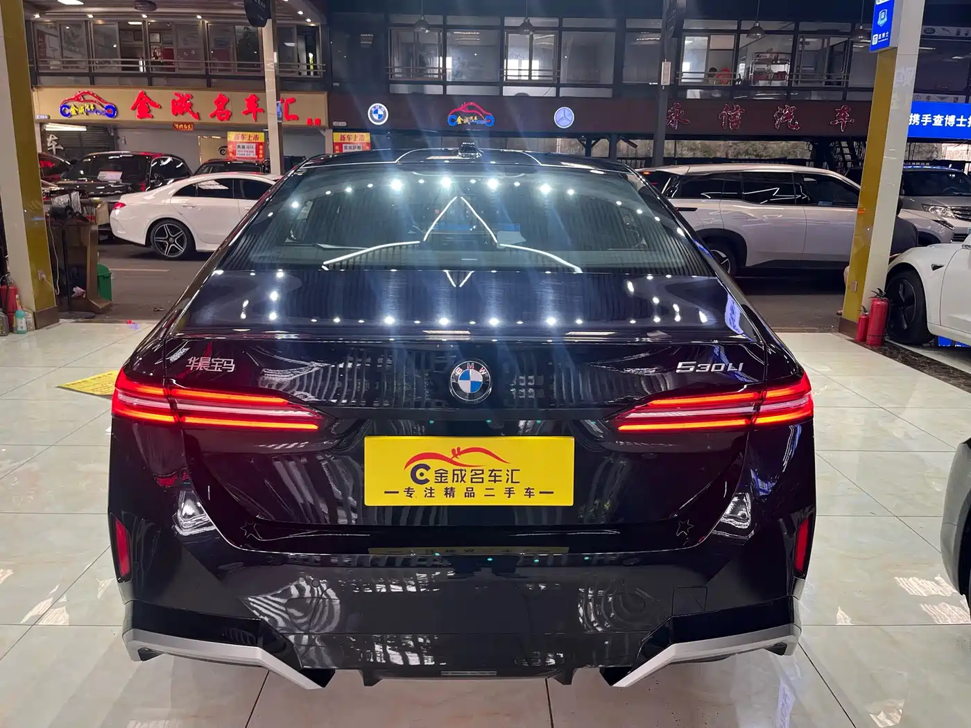 BMW 5 Series 2025 530Li Premium M Sport Package фото 30