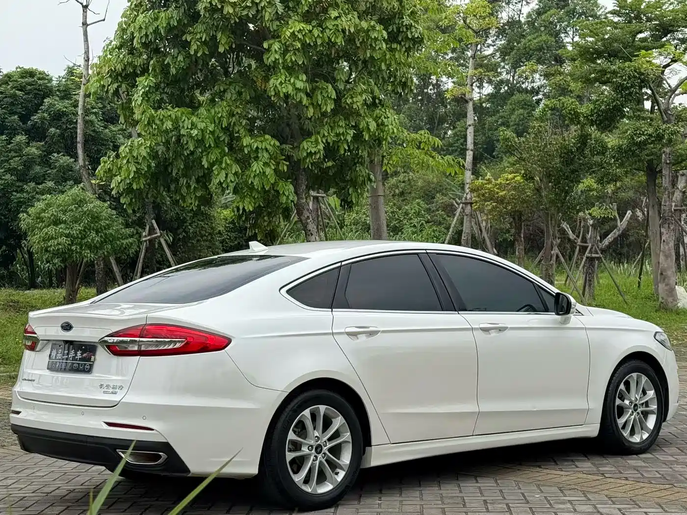 FORD MONDEO