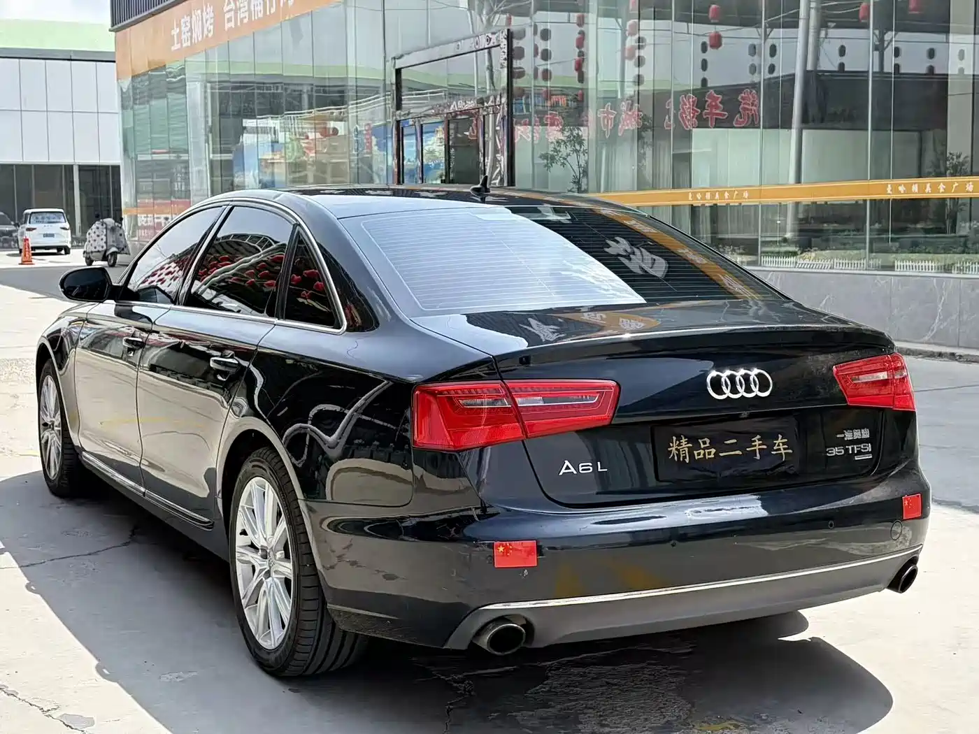 Фото 4 - Audi A6L