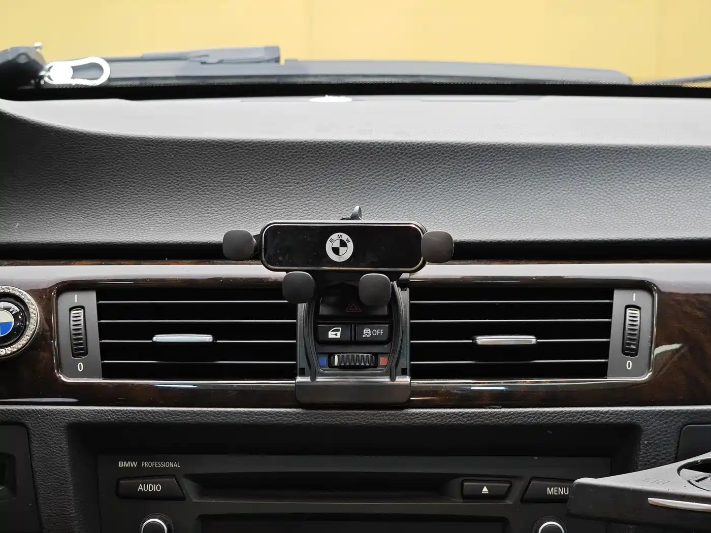 BMW 3 Series 2011 320i Fashion фото 15