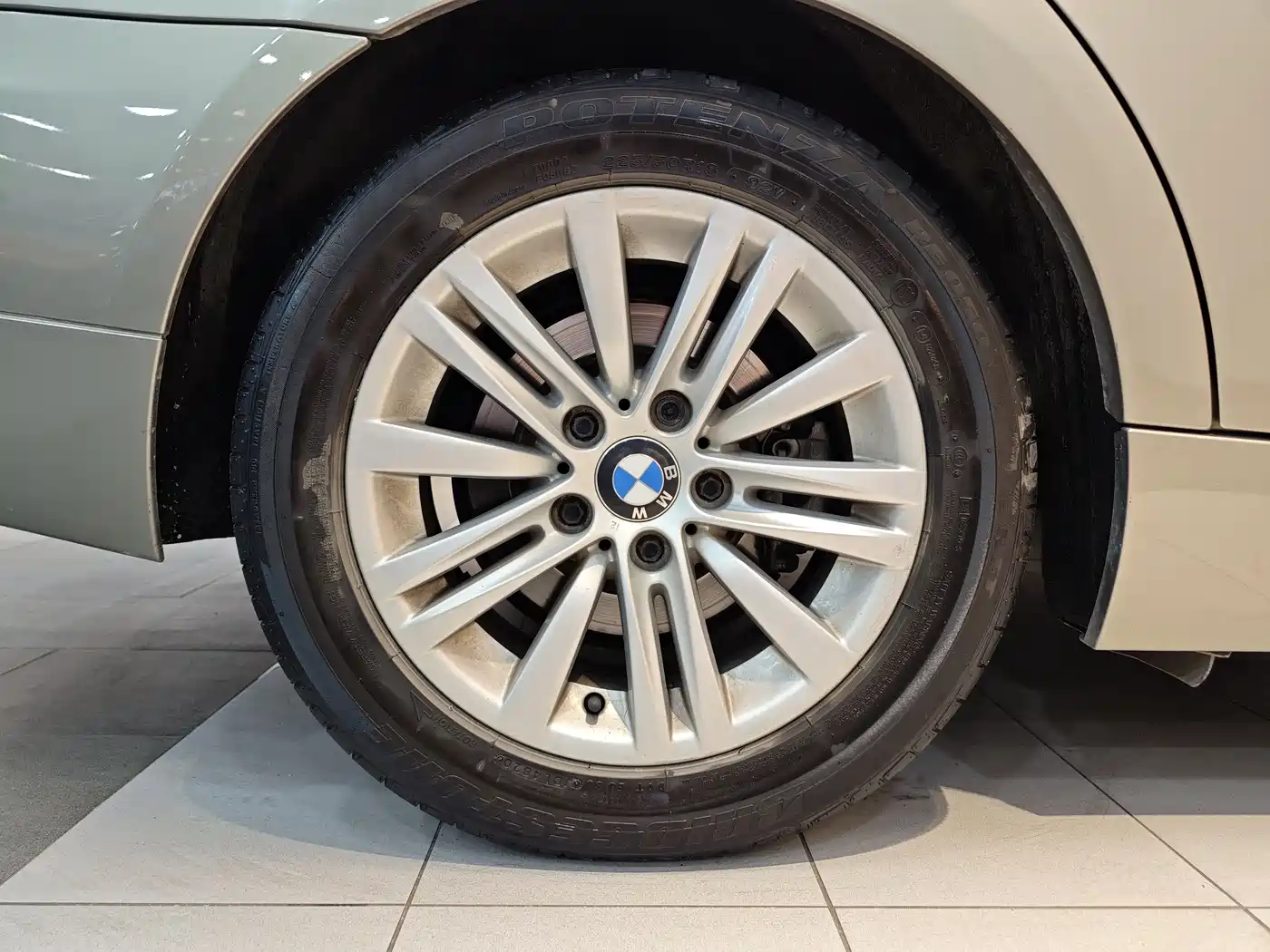 BMW 3 Series 2011 320i Fashion фото 30