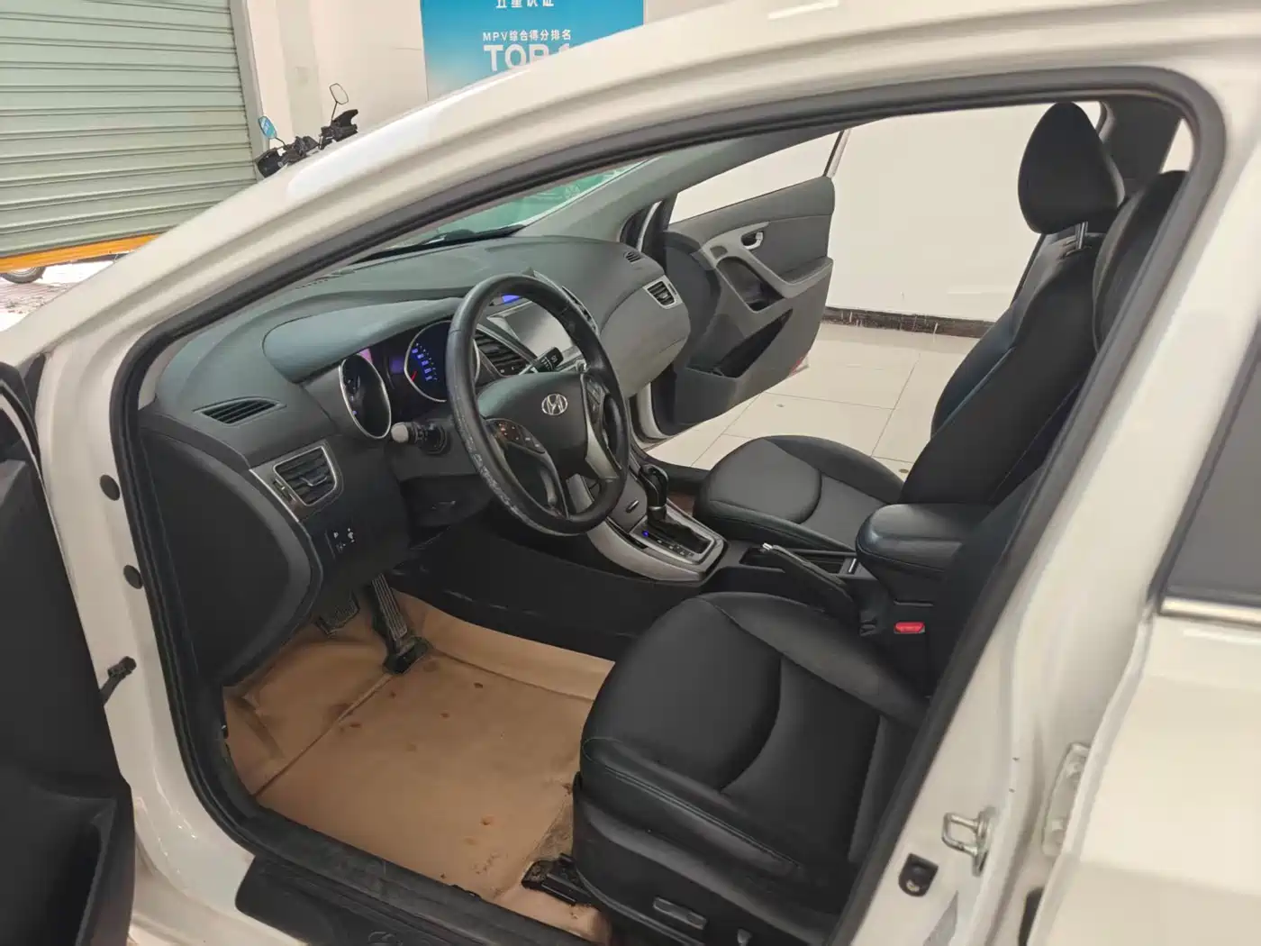Hyundai Langdong 2015 1.6L Auto Premium фото 5