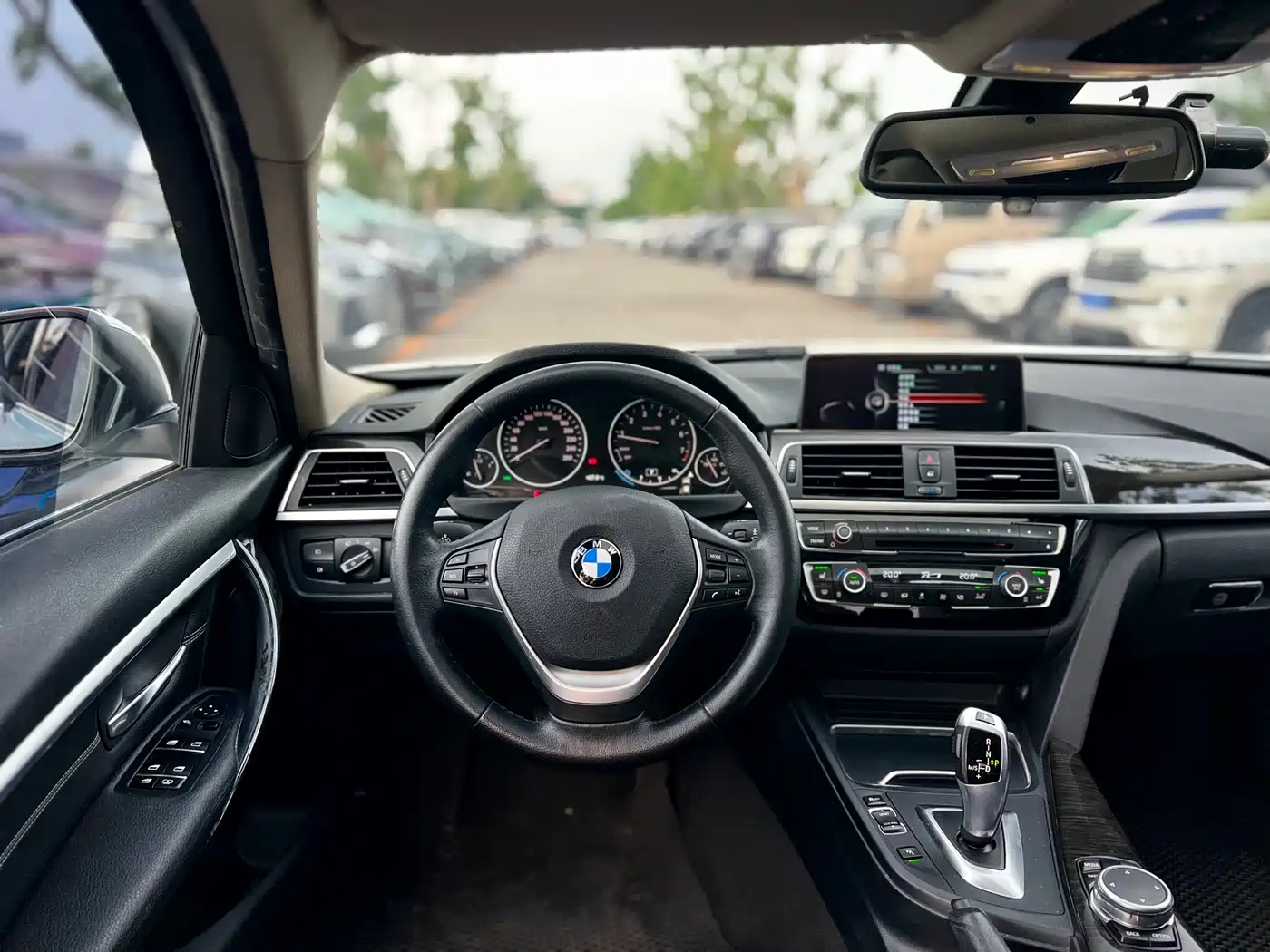 BMW 3 Series 2016 320Li Luxury Design Package фото 11