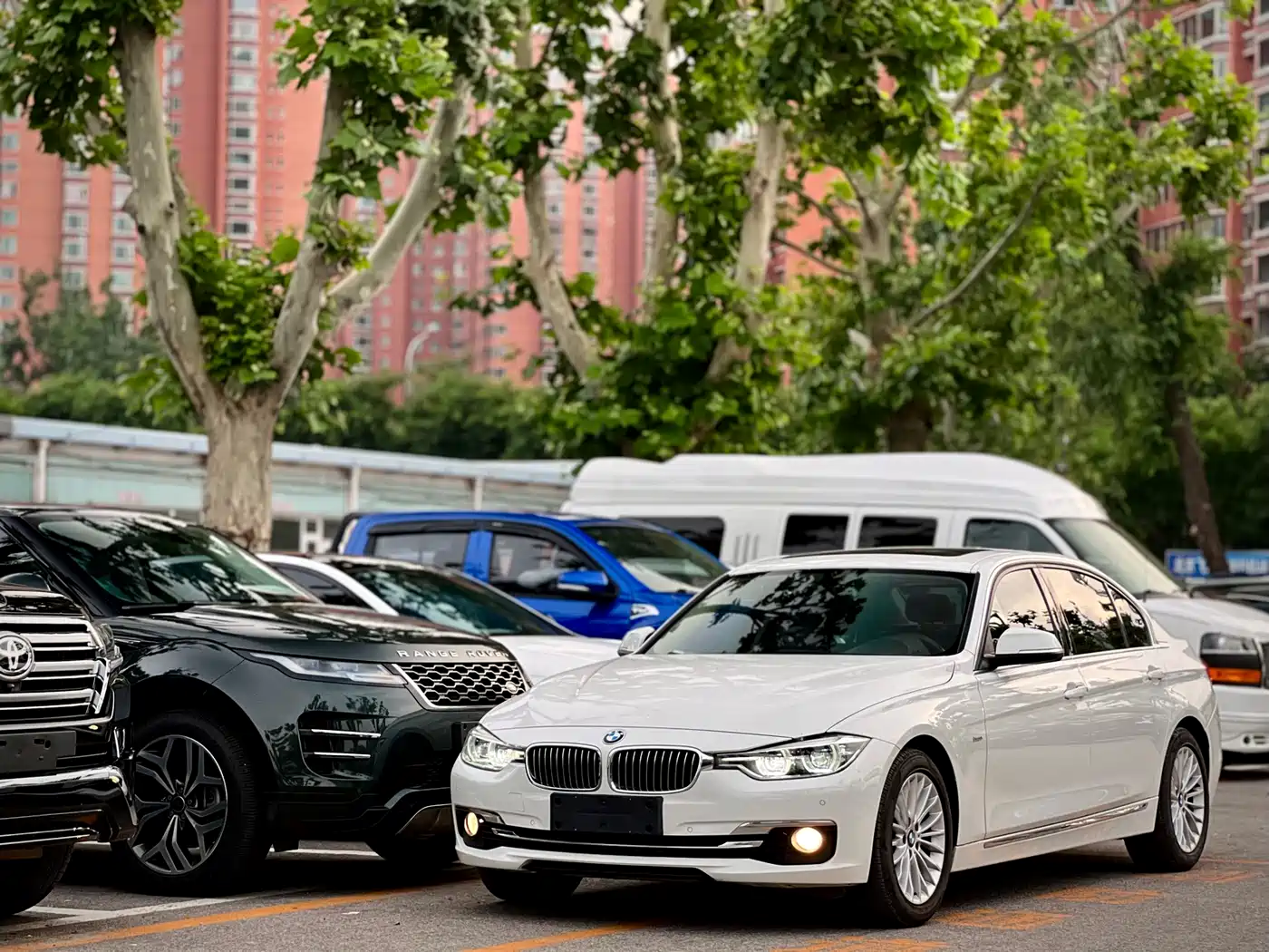 BMW 3 Series 2016 320Li Luxury Design Package