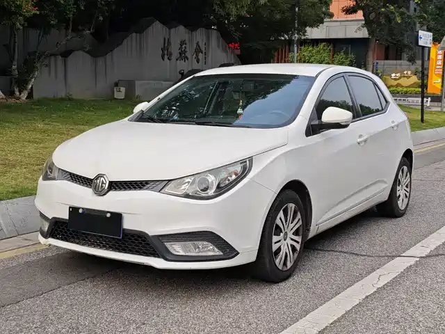  MG MG5 2012 1.5L Automatic Luxury Edition