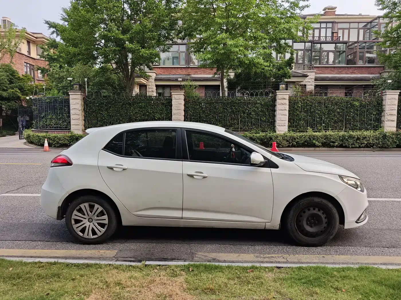 Фото 4 - MG MG5