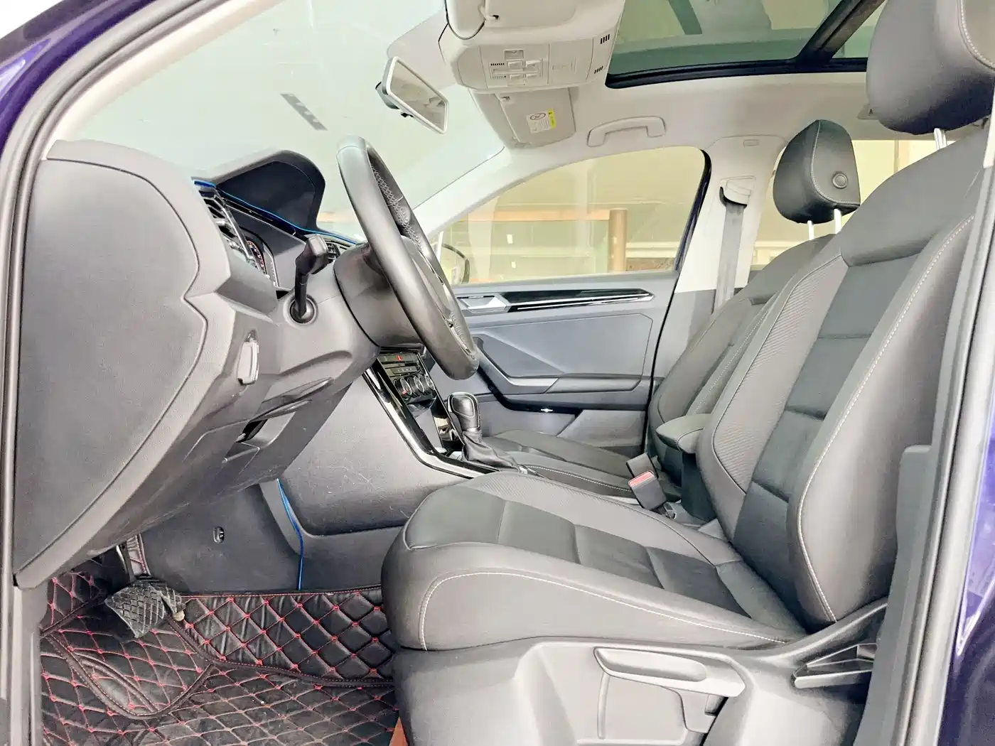 Volkswagen T-ROC 2020 280TSI DSG 2WD Comfort фото 6