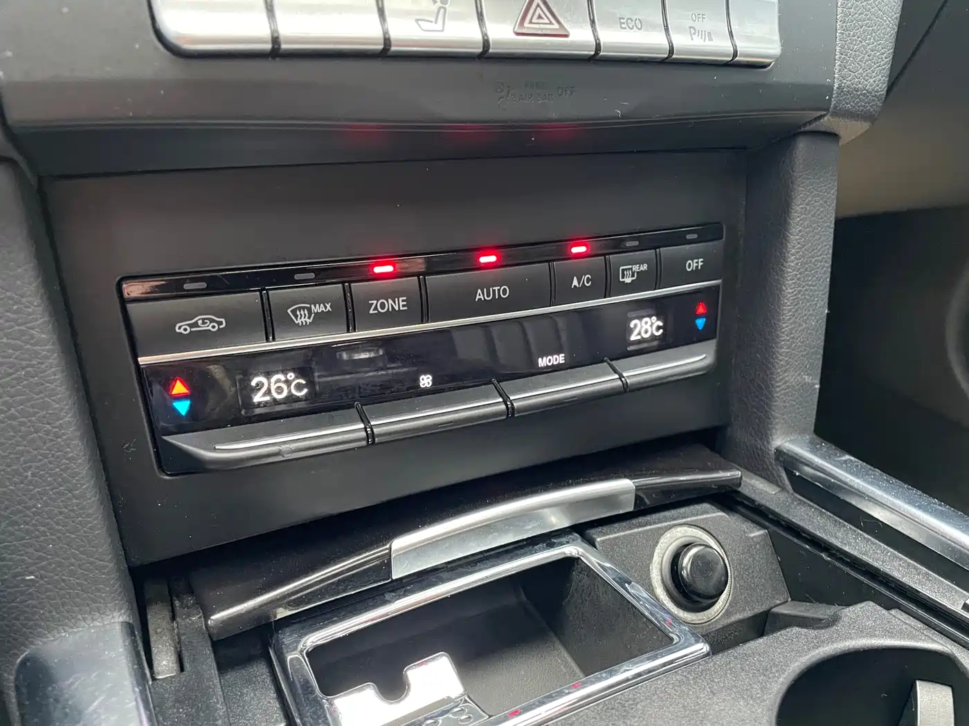 Mercedes-Benz E-Class 2015 Facelift E 200 L Sport фото 10