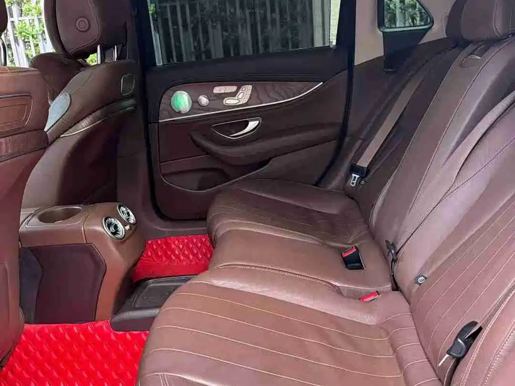 Mercedes-Benz E-Class 2017 Model E 320 L 4MATIC фото 10