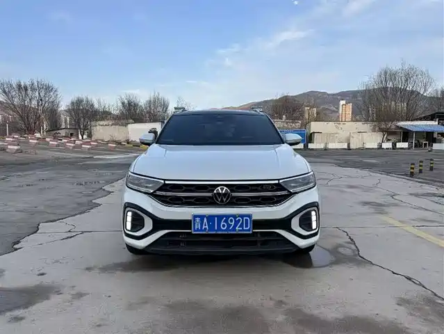 VOLKSWAGEN T ROC EXPLORING SONGS