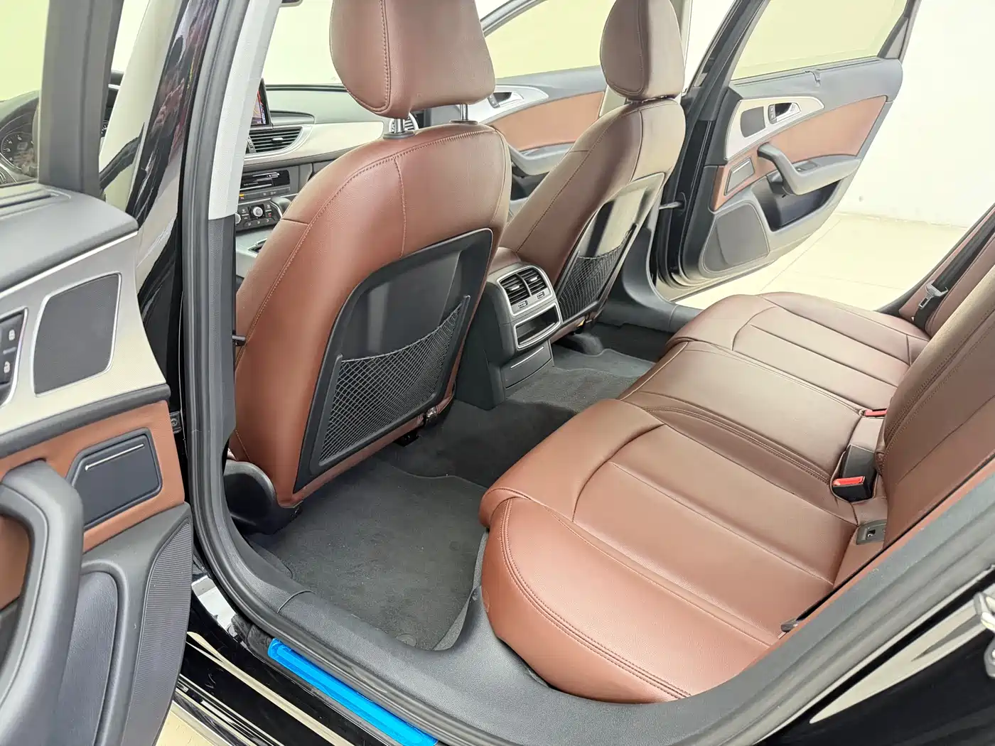 Audi A6L 2016 30 FSI Technology фото 16