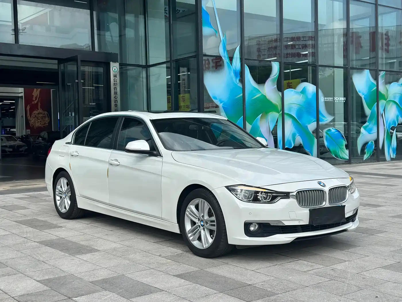 BMW 3 Series 2017 320Li Fashion фото 15