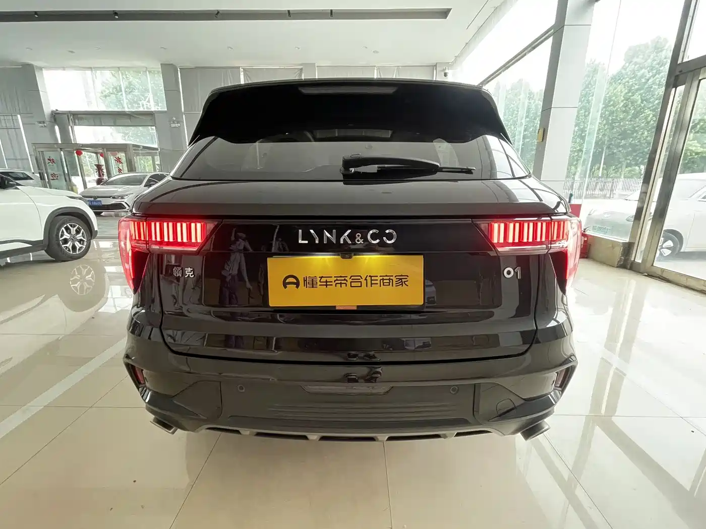 Lynk & Co 01 2017 2.0T 2WD Pro Version фото 5