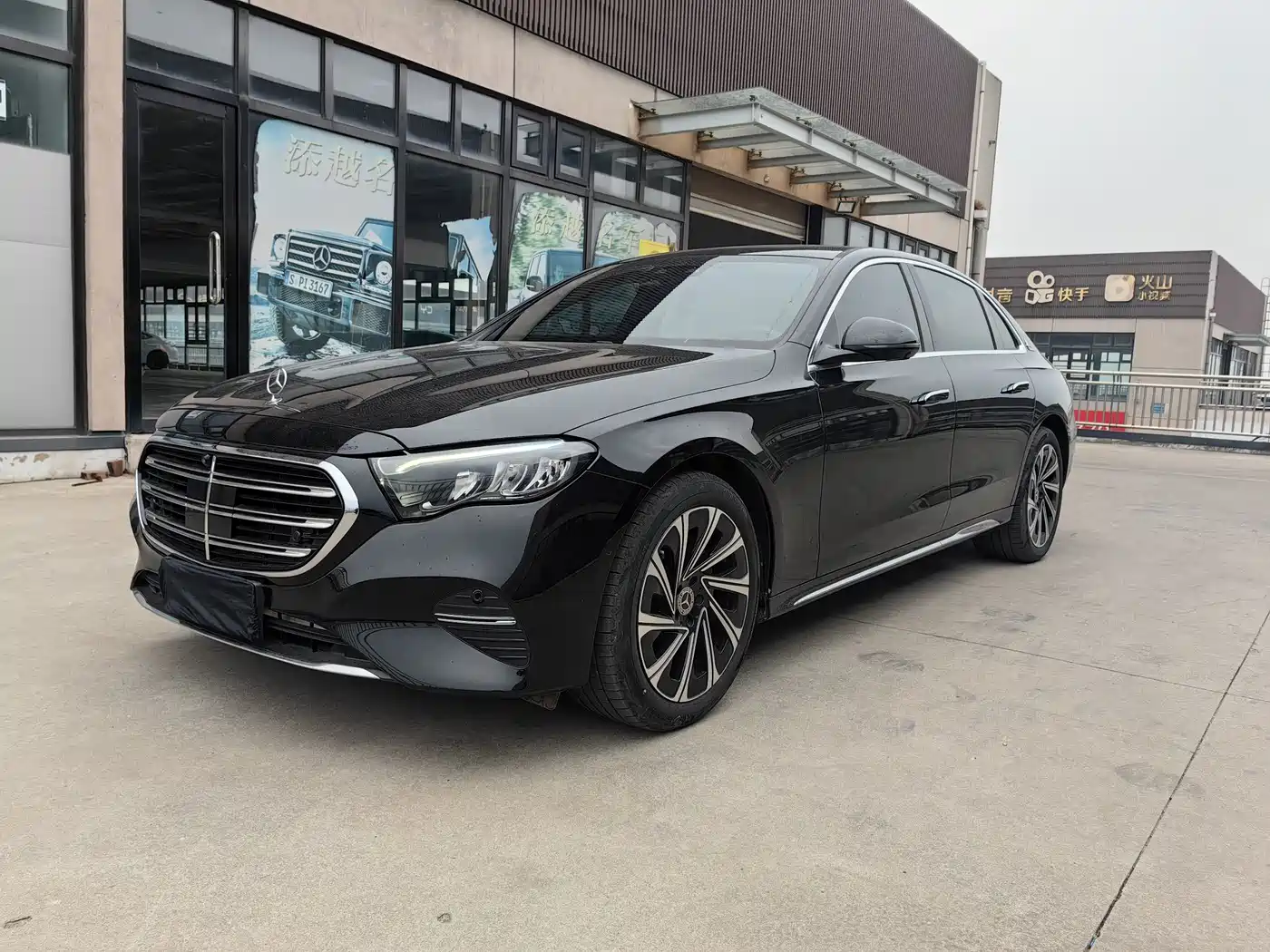 MERCEDES-BENZ E CLASS