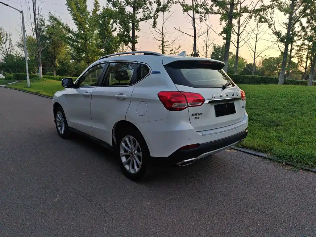 Photo 12 - Haval H2