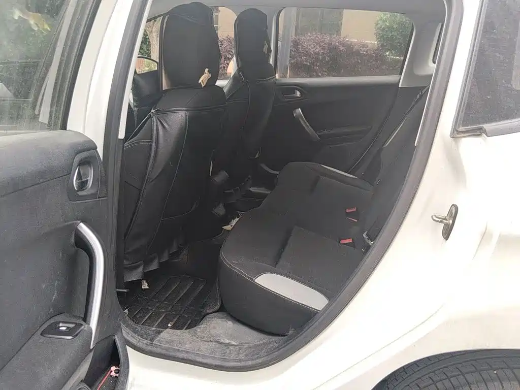 Peugeot 2008 2014 2014 1.6L Automatic Trend Edition