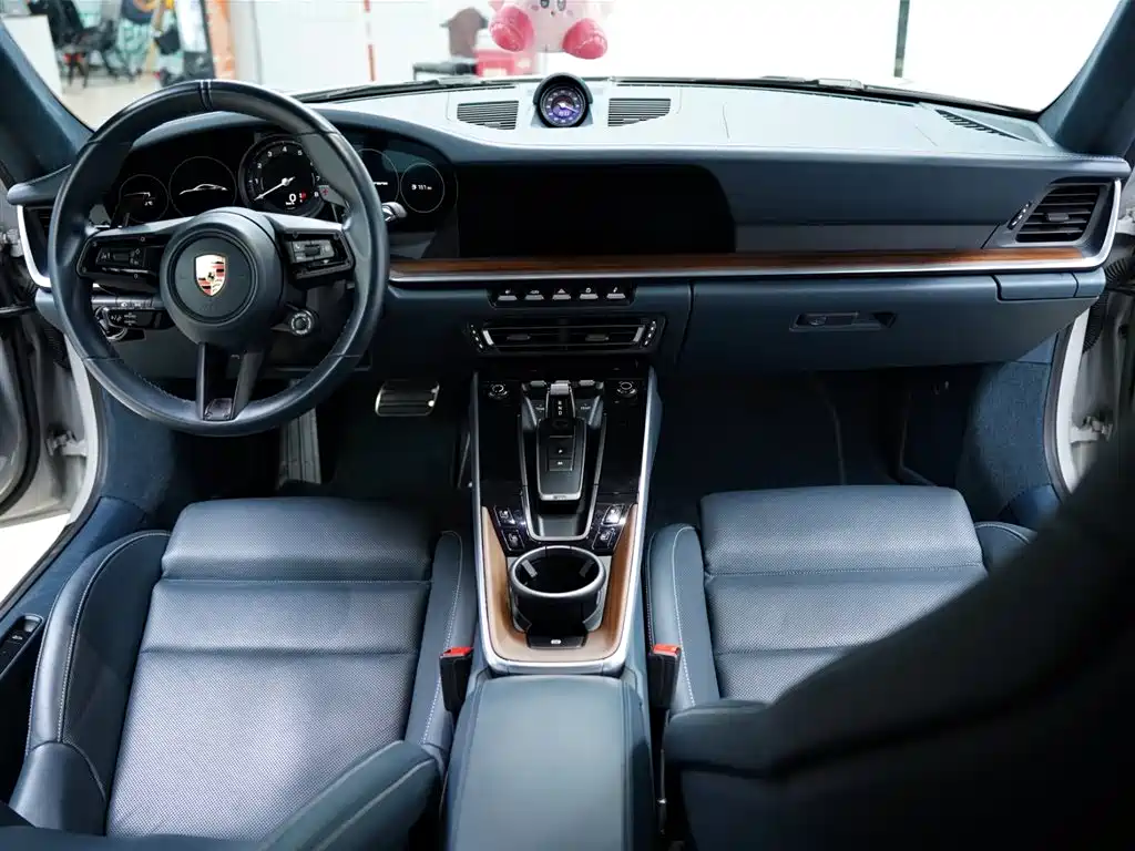 Porsche 911 2023 Carrera 3.0T фото 44