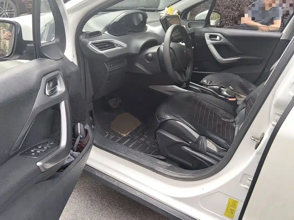 Peugeot 2008 2014 2014 1.6L Automatic Trend Edition