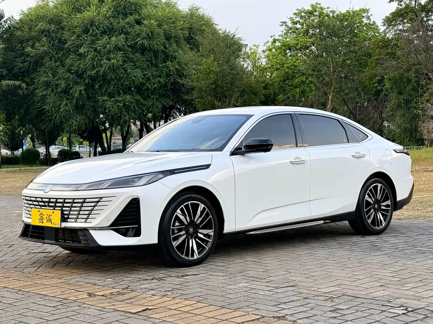 Changan Eado 2025 Model Year Facelift 1.5T 500Bar Premium Edition