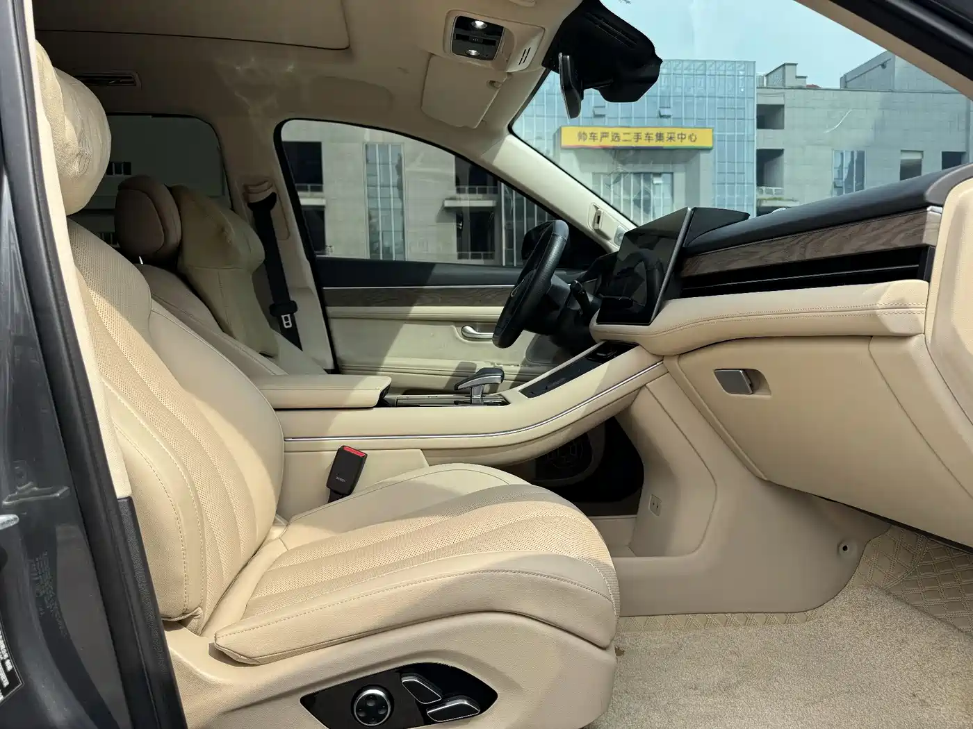 AITO Wenjie AITO M7 2022 1.5T RWD Comfort Edition фото 9