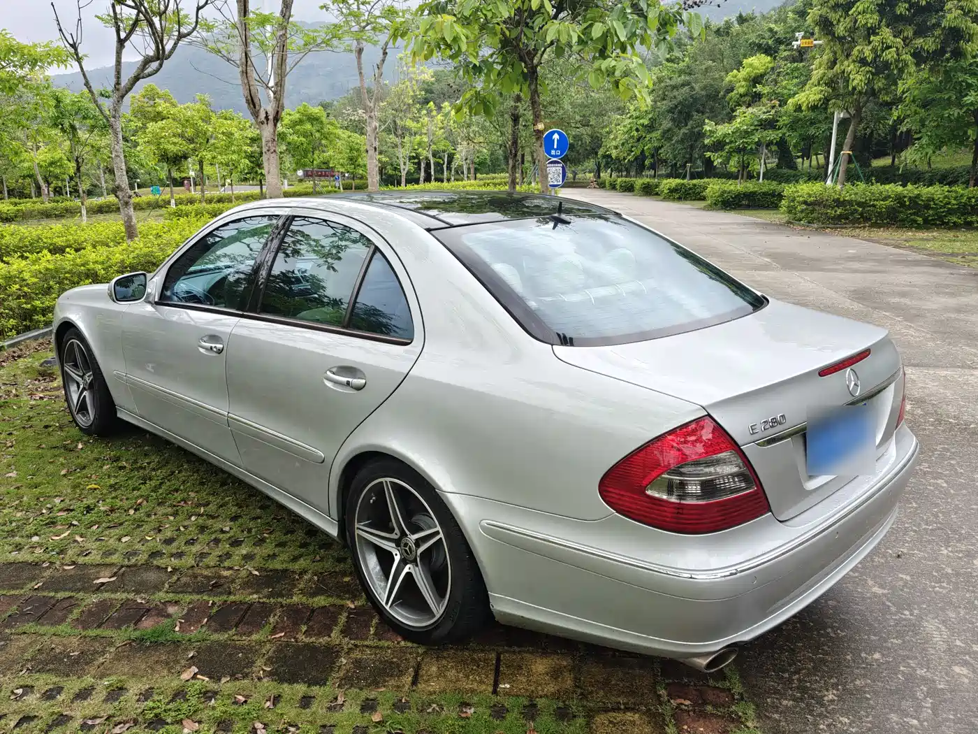 Mercedes-Benz E-Class 2008 Model E 280 Personality Sport Edition фото 55