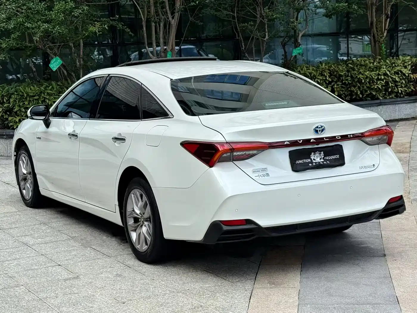 Toyota Avalon 2019 Hybrid 2.5L Luxury Edition China VI фото 4