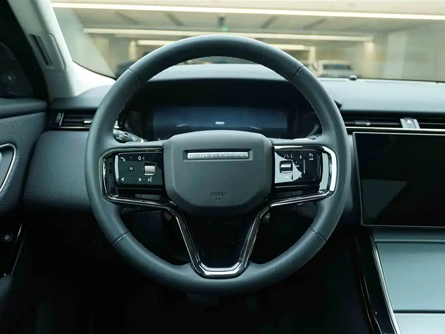 Land Rover Range Rover Velar 2024 S фото 17