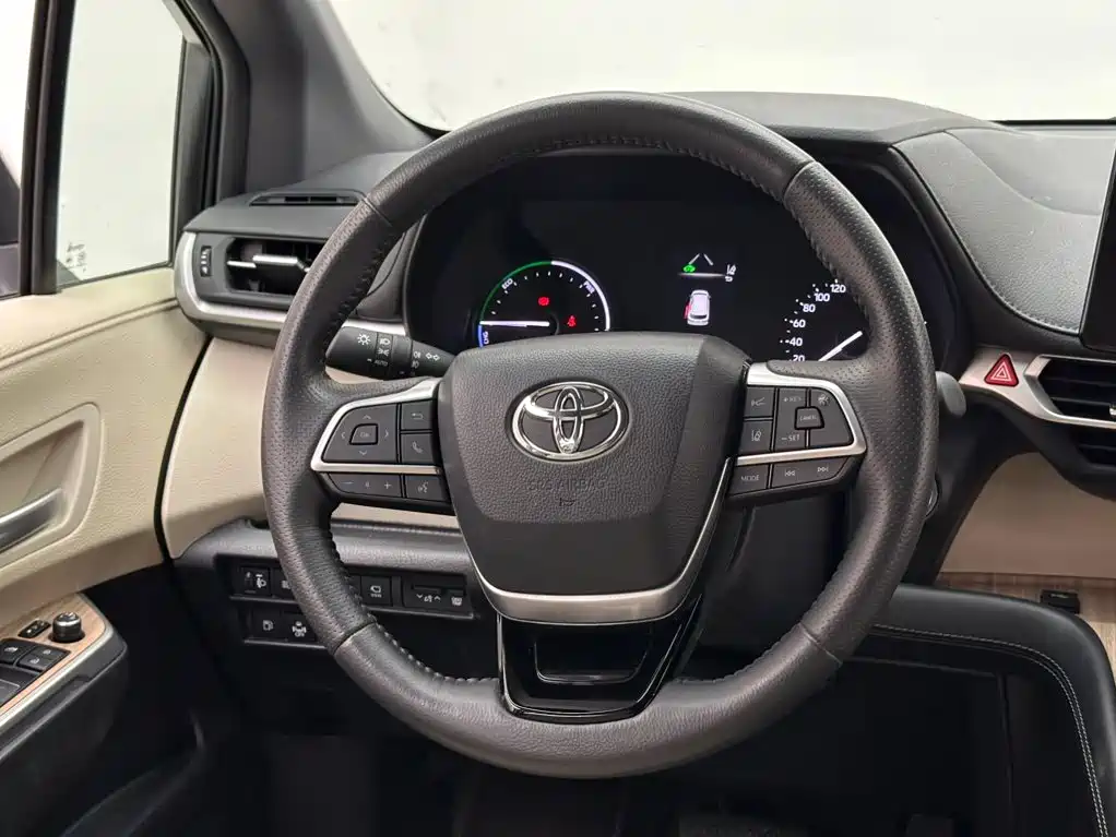 Toyota Sienna 2025 2026 2.5L Hybrid FWD Exclusive Premium Edition
