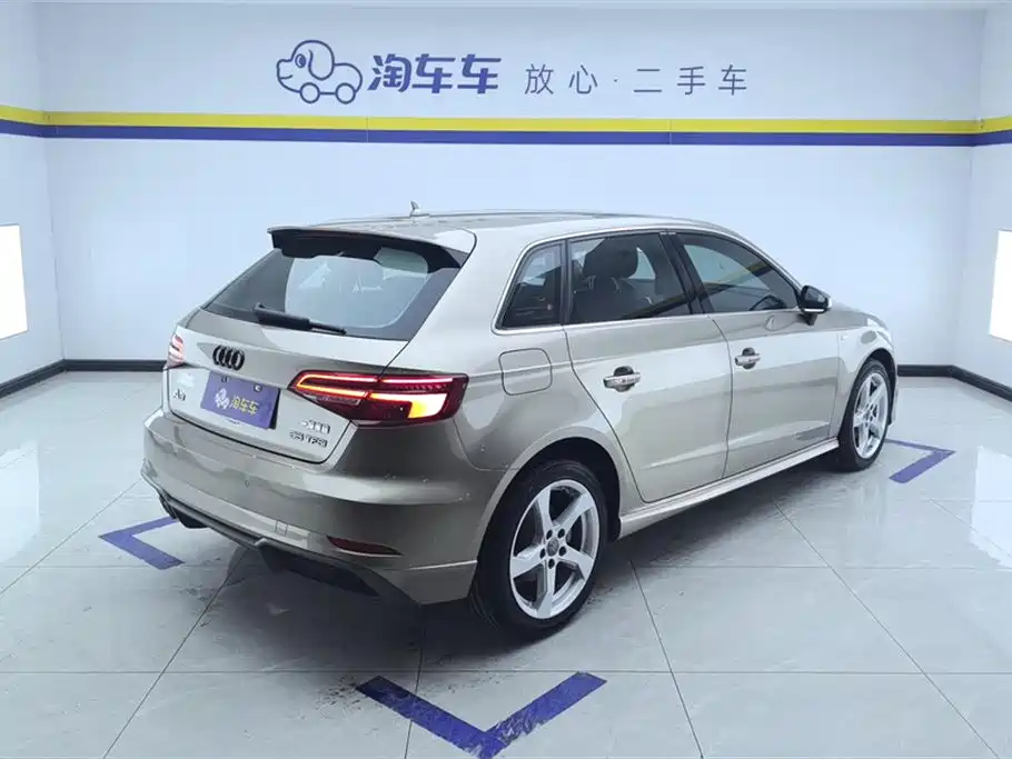 Audi A3 2018 30th Anniversary Sportback 35 TFSI Fashion фото 3