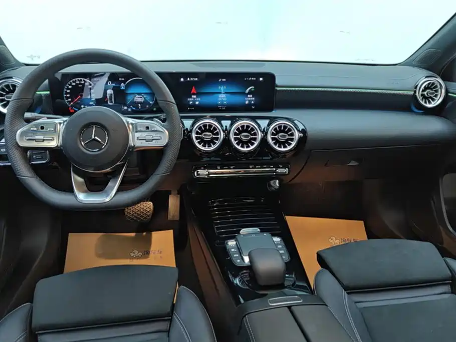 Mercedes-Benz A-Class 2022 Facelift III A 200 L Sport Sedan Fashion фото 12