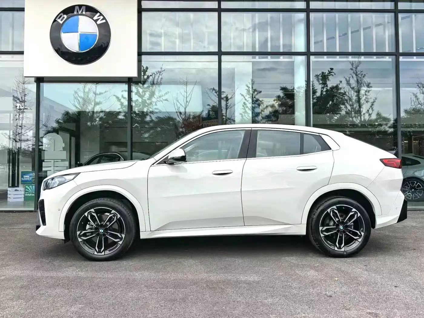 2025 BMW X2 (Import)
