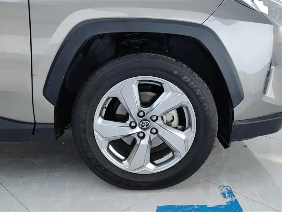 Toyota RAV4 Rongfang 2022 2.0L CVT 2WD Trend Plus Edition фото 6