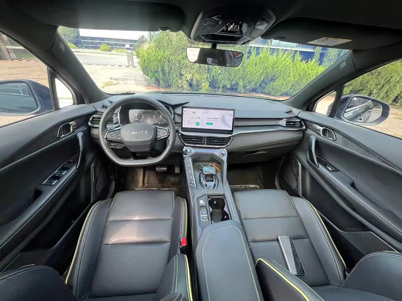 Lynk & Co 06 EM-P 2023 2023 1.5T Remix PHEV Hero