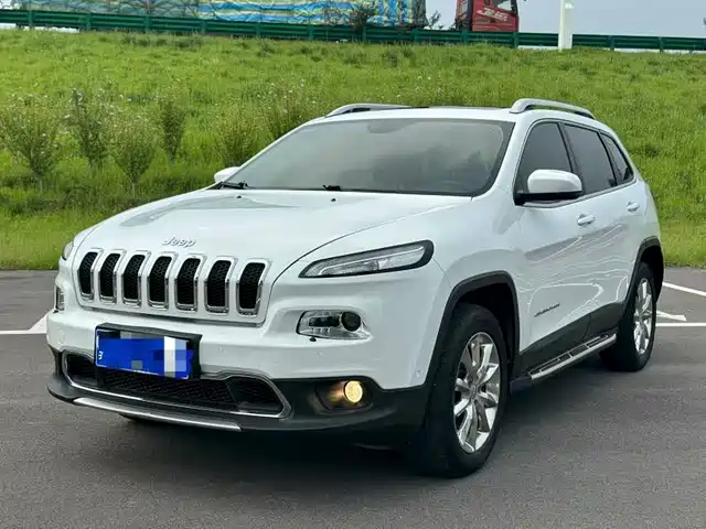  Jeep Cherokee 2016 2.4L Superior Edition