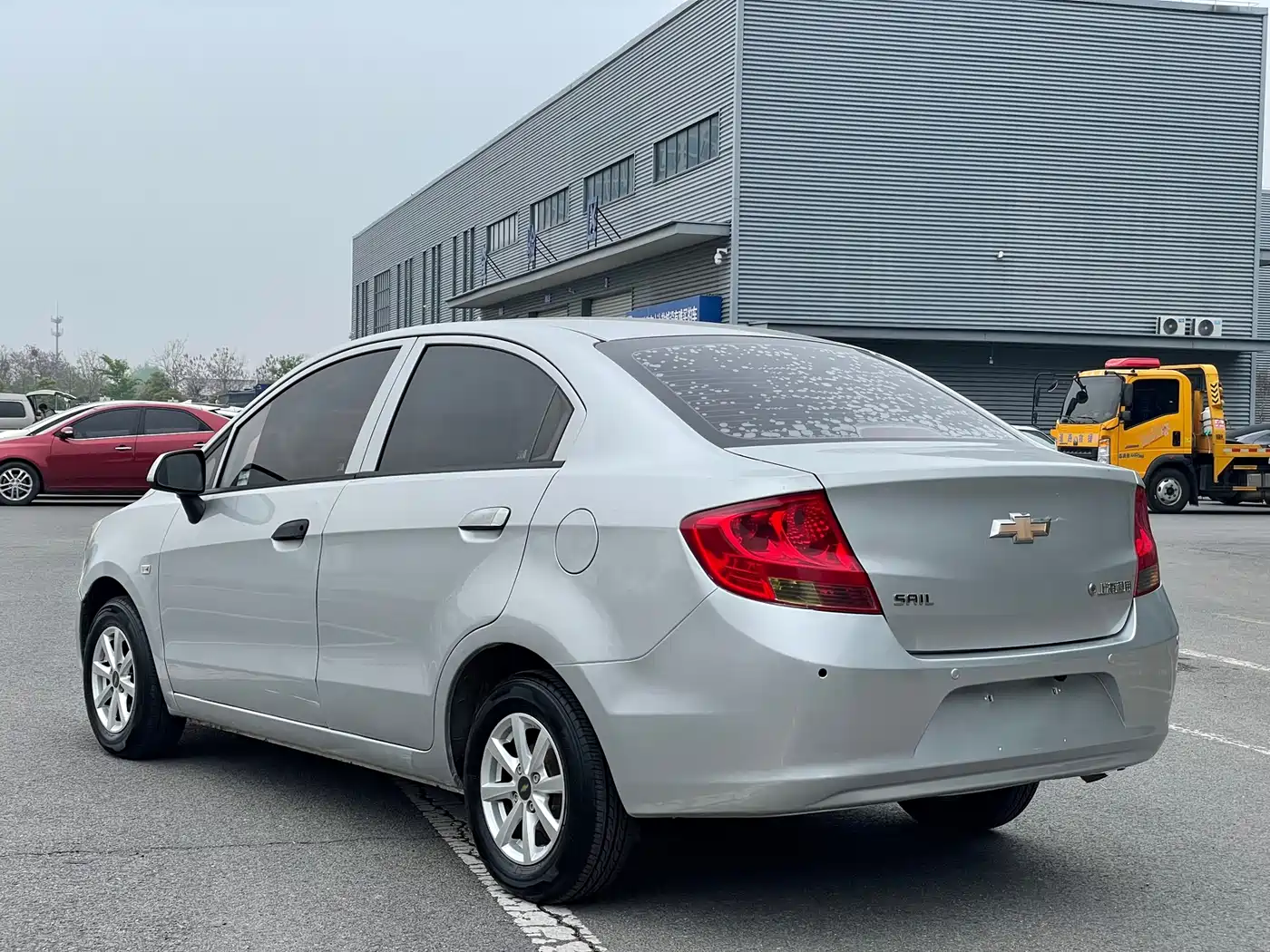 Chevrolet Sail 2014 2013 Sedan 1.2L Manual Fashion Happiness Edition