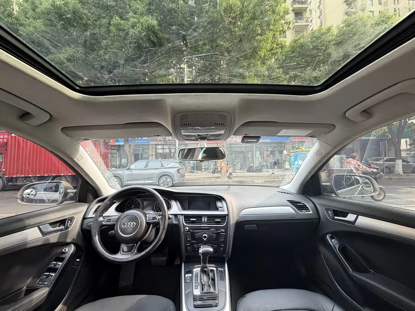 Audi A4L 2013 35 TFSI Automatic Standard фото 9