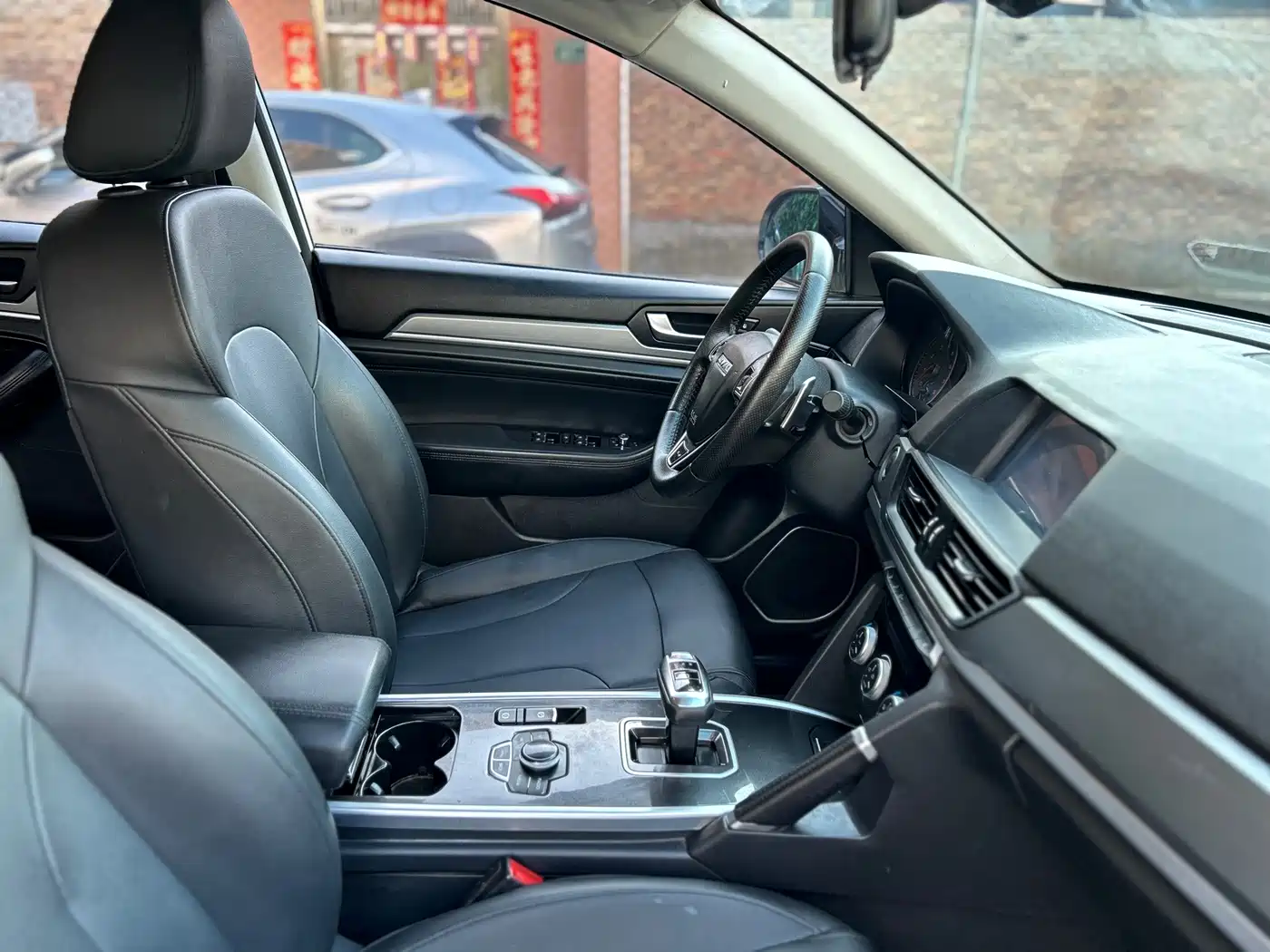 Фото 30 - Haval H6