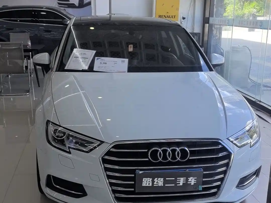 Фото 2 - Audi A3
